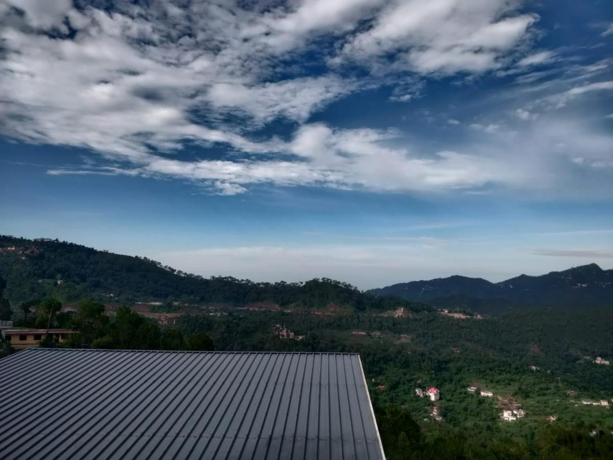 Hotel Le Halcyon , Kasauli 솔란 외부 사진