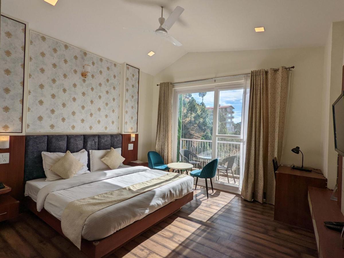 Hotel Le Halcyon , Kasauli 솔란 외부 사진