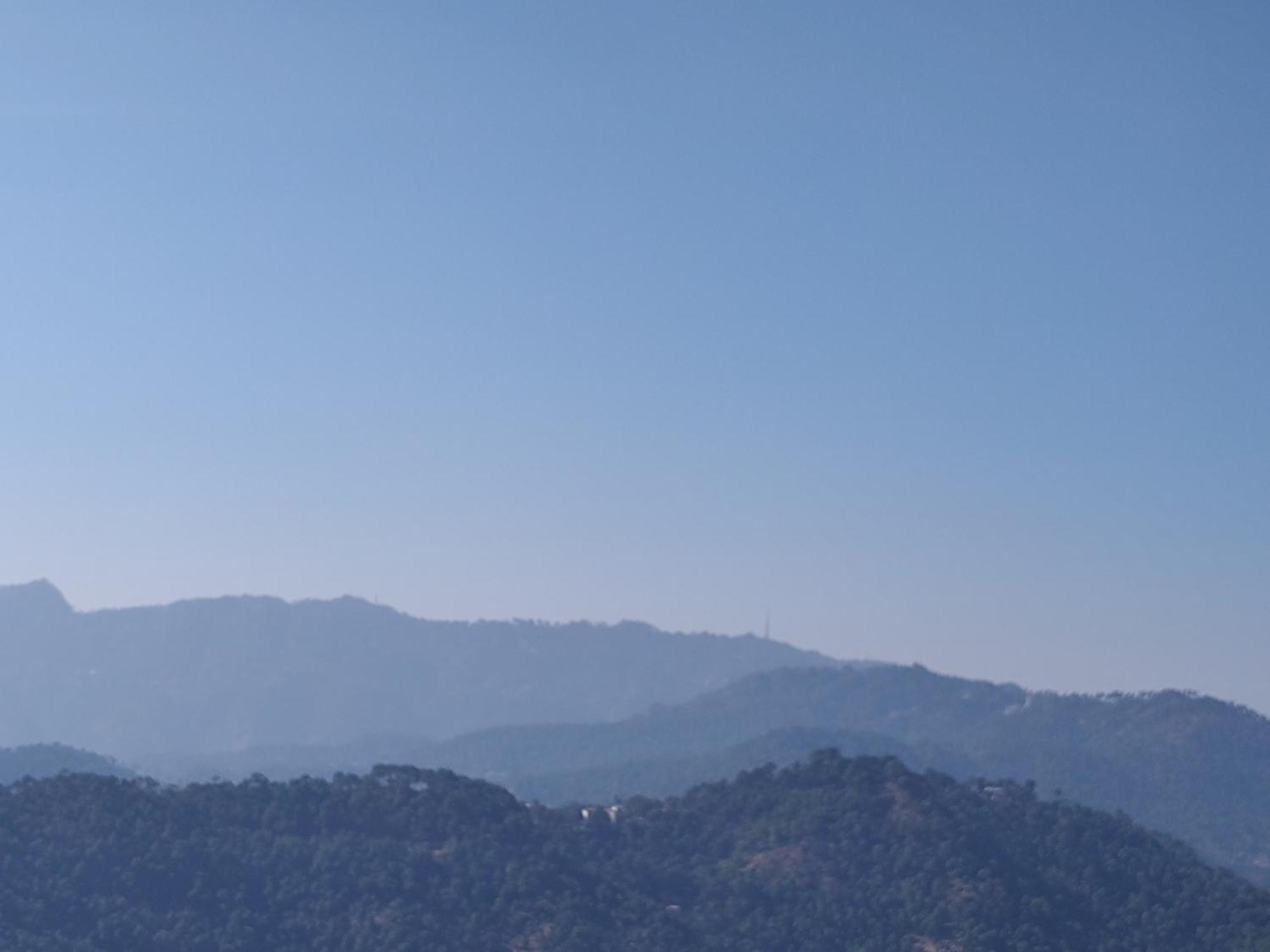 Hotel Le Halcyon , Kasauli 솔란 외부 사진