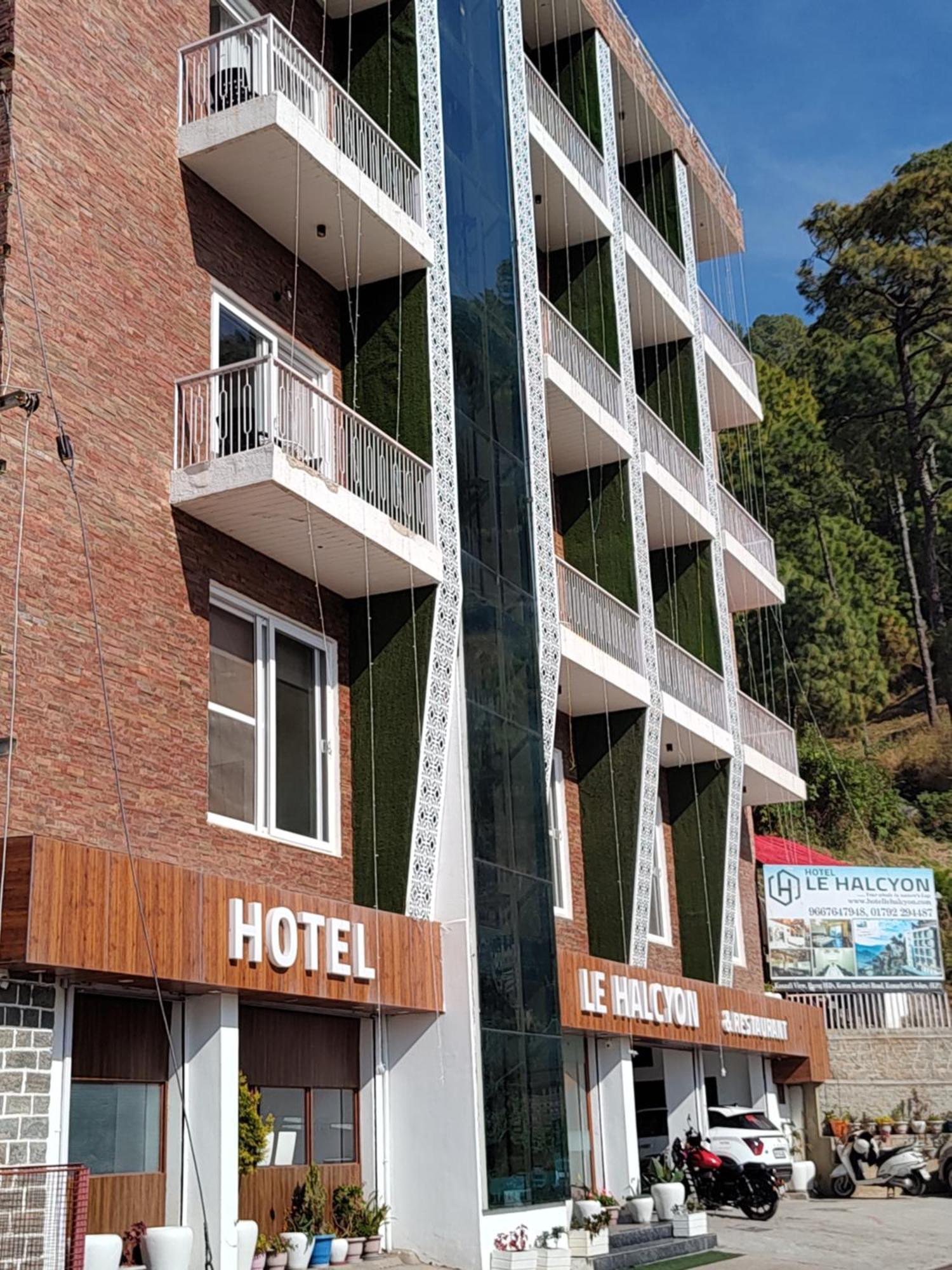 Hotel Le Halcyon , Kasauli 솔란 외부 사진